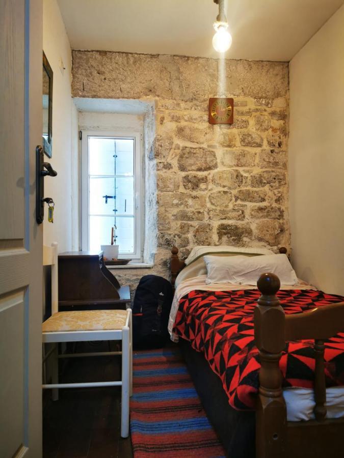 Hostel Michel Budva Exterior photo